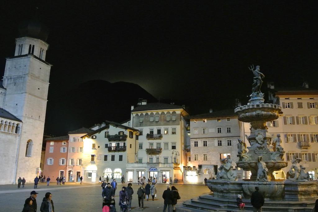 Scrigno Del Duomo Hotel Trente Buitenkant foto